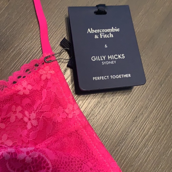 Abercrombie Unlined Bralette - Picture 4 of 5